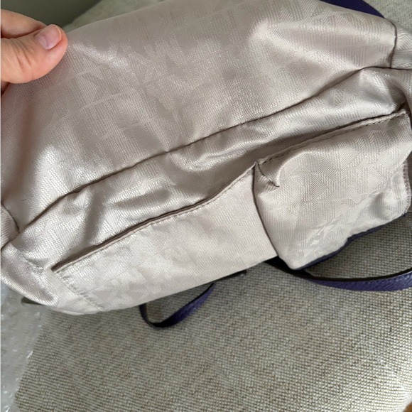 Michael Kors Chandler Medium shoulder bag in the color Iris with Silver Chain! - Picture 6 of 9